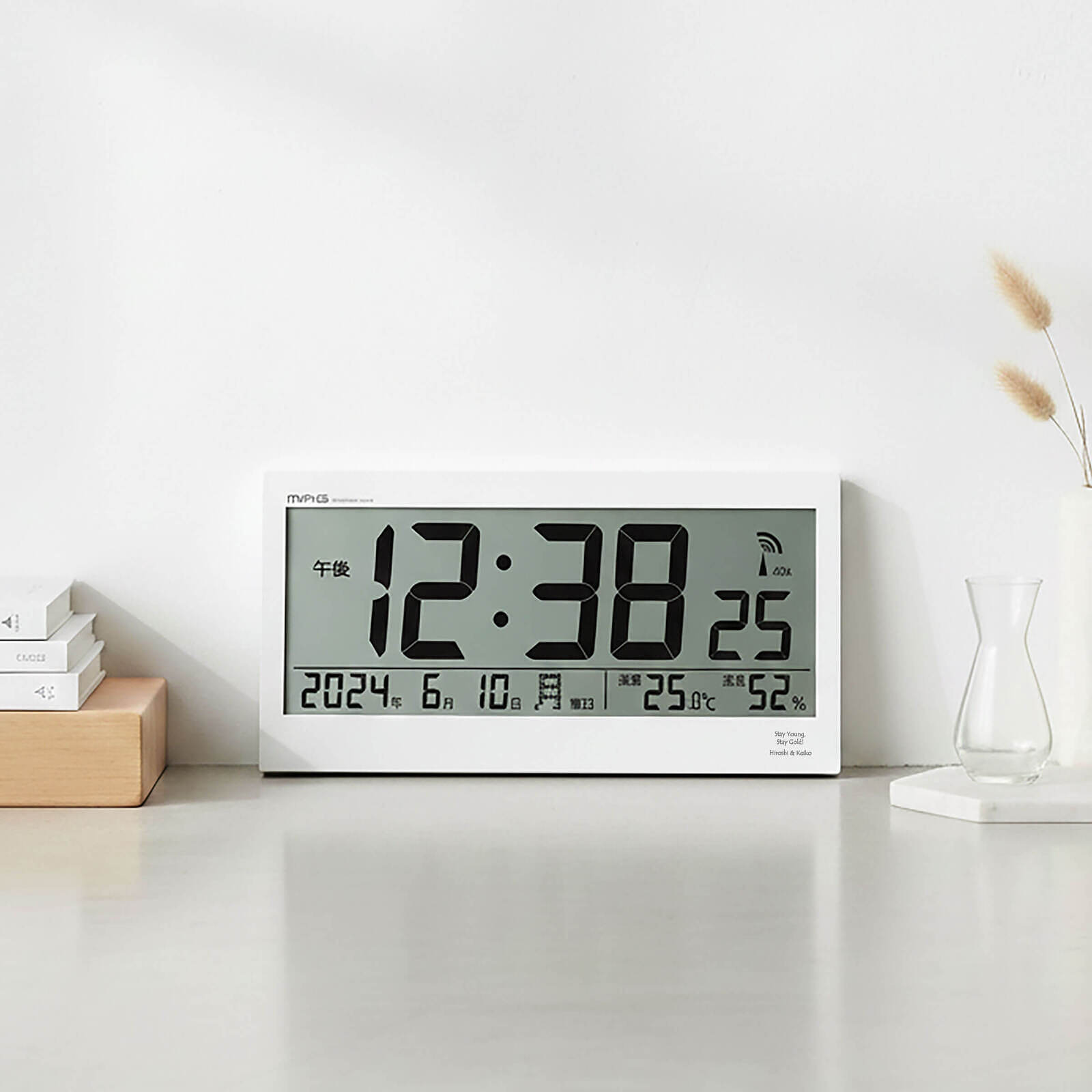 オシャレな温湿度計を贈って、健康への意識をつけてもらいたい