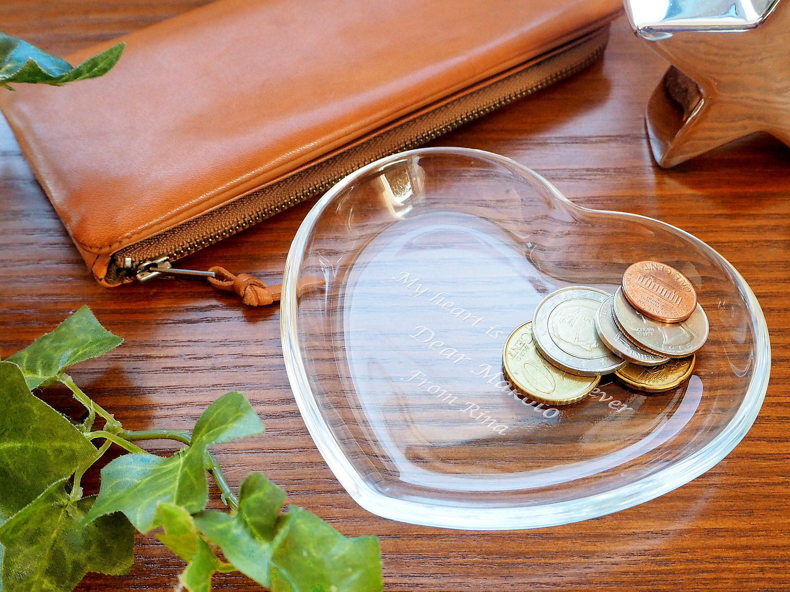 ハートトレイ 名入れができる小さなハートのガラスプレート - スマート