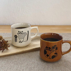 FIKA ネコ柄マグカップ  アメ 1