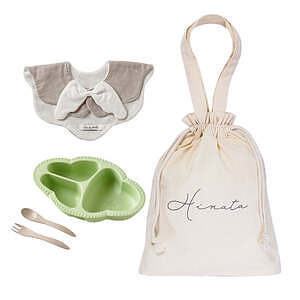 ベビーお食事ギフトセット 名入れ巾着バッグ入り グレー